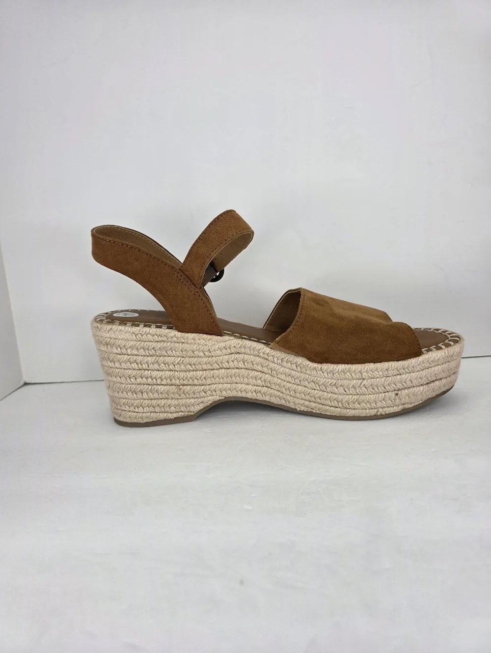 Universal Thread Sandals Women’s 11 Platform Espadrilles Brown Faux Suede Casual